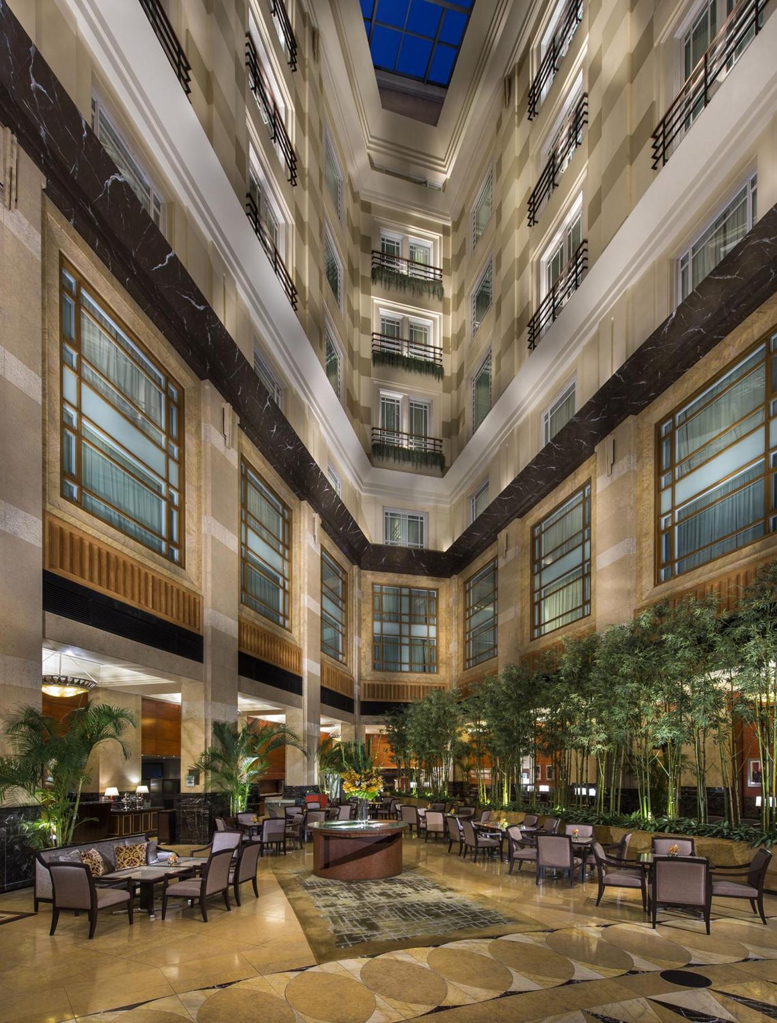 Premier Courtyard Room Twin